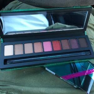 MAC Shiny Pretty Things Palette (Rose)